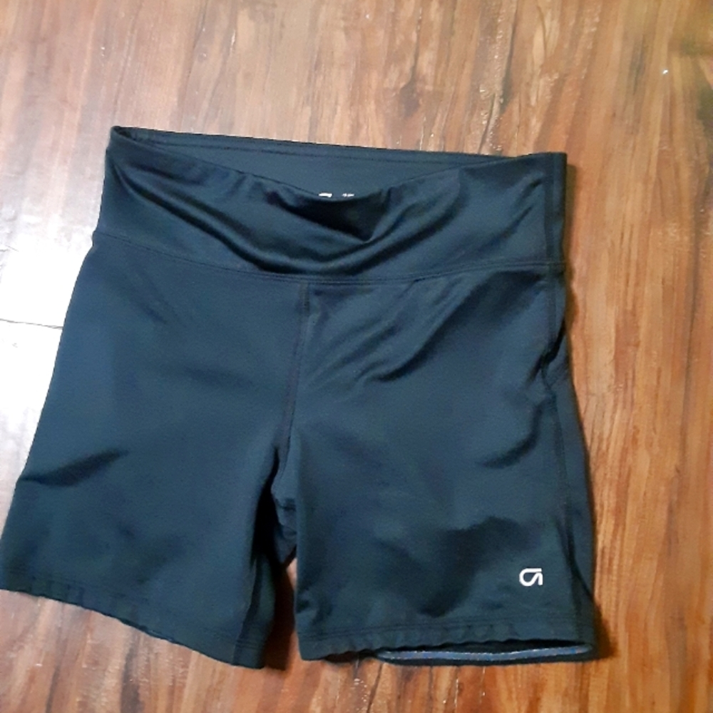Girls gapfit shorts